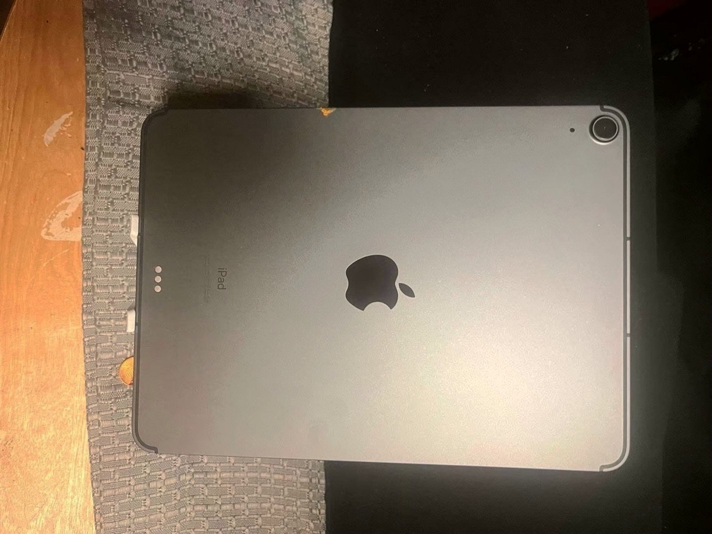 Apple iPad Air 4 A2324 64GB Space Gray Unlocked - Used image 2