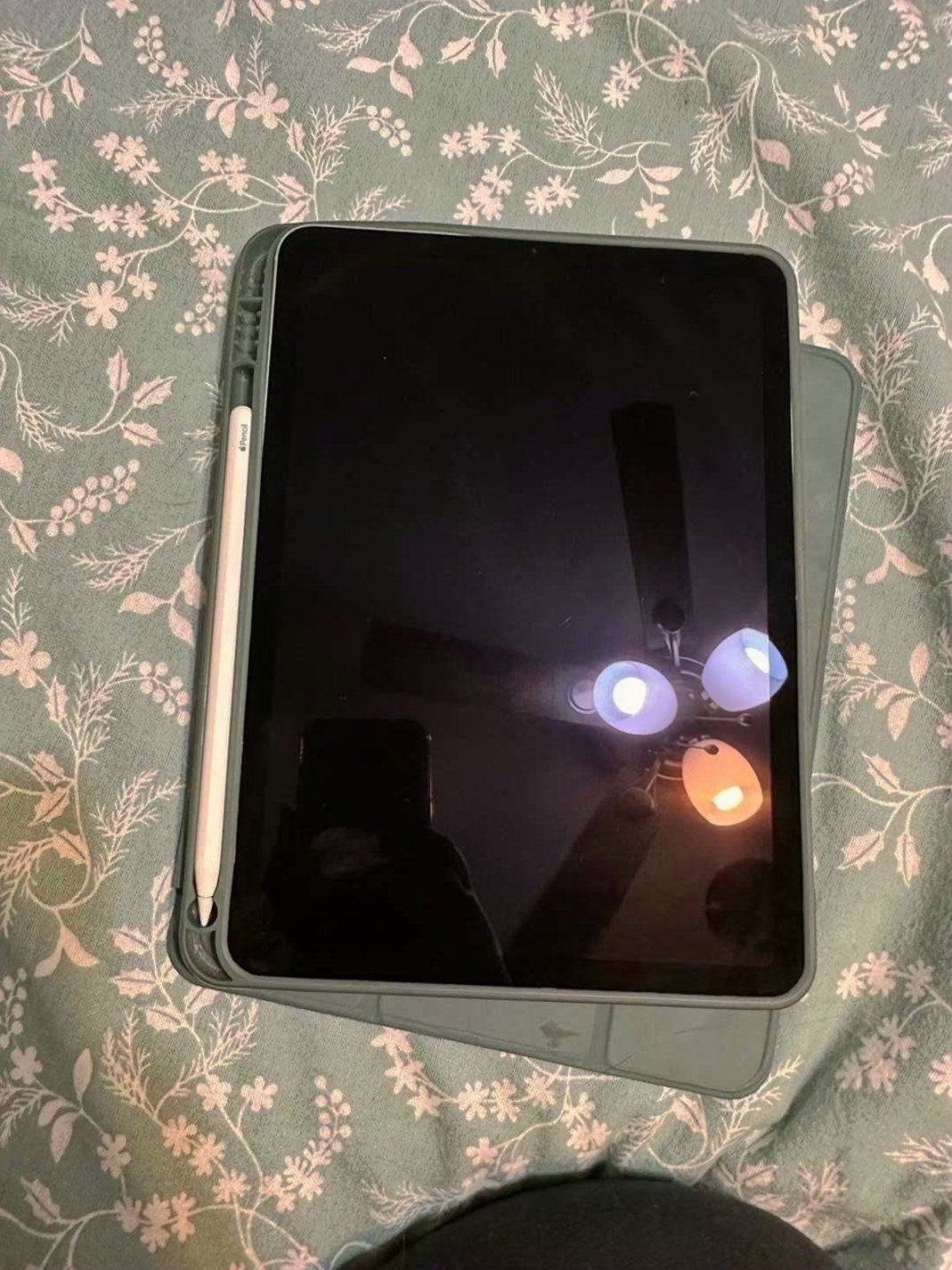 Apple iPad Air 4th Generation 64GB Green Unlocked - Used image 3