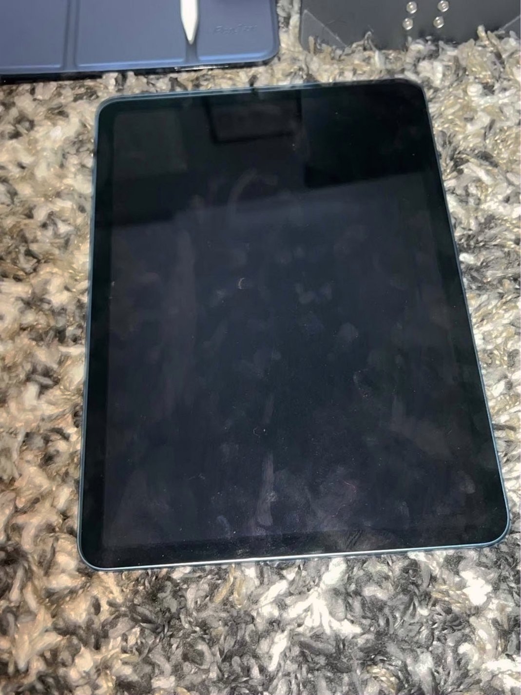 Apple iPad Air 5th Generation 64GB Sky Blue Unlocked - Used image 3
