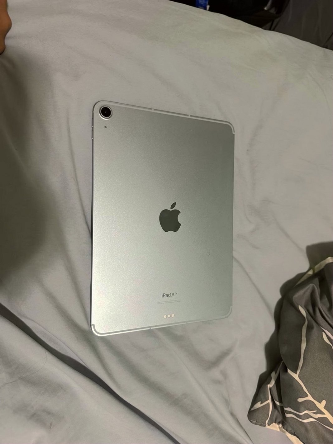 Apple iPad Air 11inch M2 Chip Unlocked Used image 4