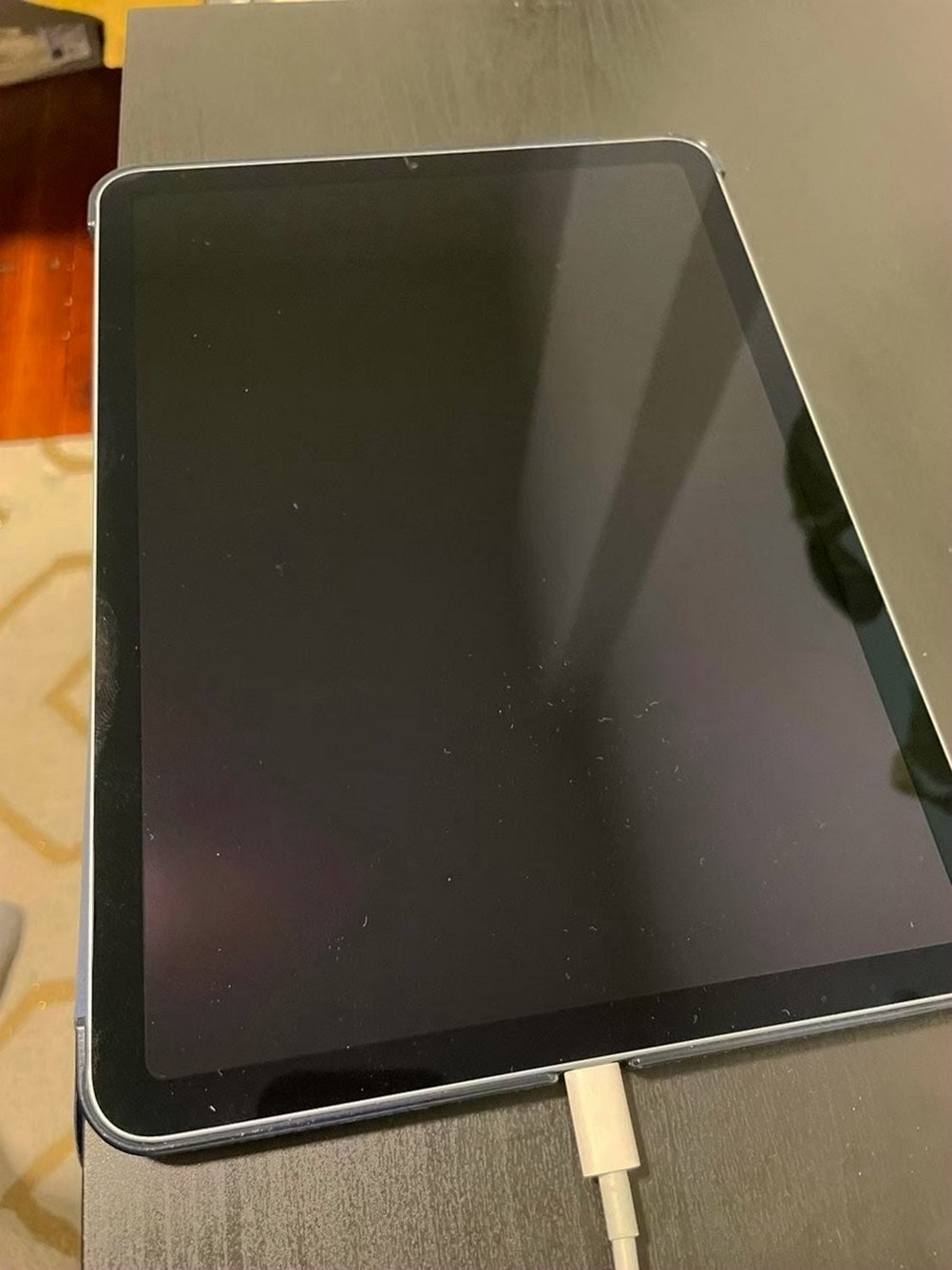 Apple iPad Air 4 64GB WiFi Unlocked - Used image 2