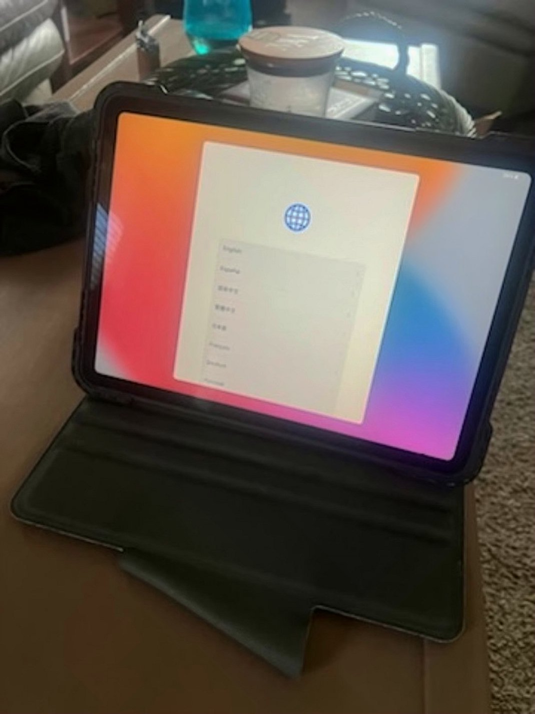 Apple iPad Air 4TH Generation 64GB Space Gray Unlocked - Used image 2