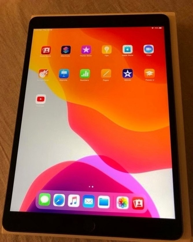 Apple iPad Air 2nd Gen 64GB Unlocked Used