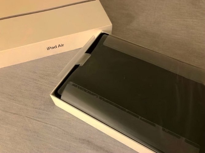 Apple iPad Air 2nd Gen 64GB Unlocked Used image 3