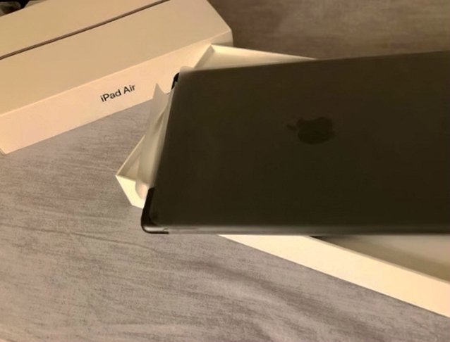 Apple iPad Air 2nd Gen 64GB Unlocked Used image 4
