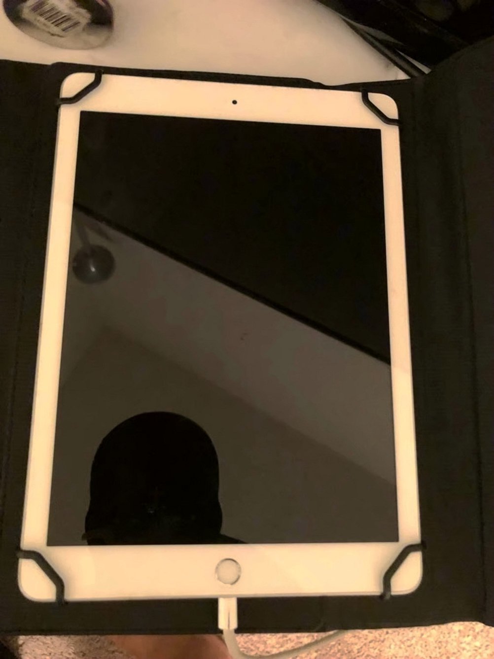 Apple iPad Air 2 16GB Silver Unlocked - Used