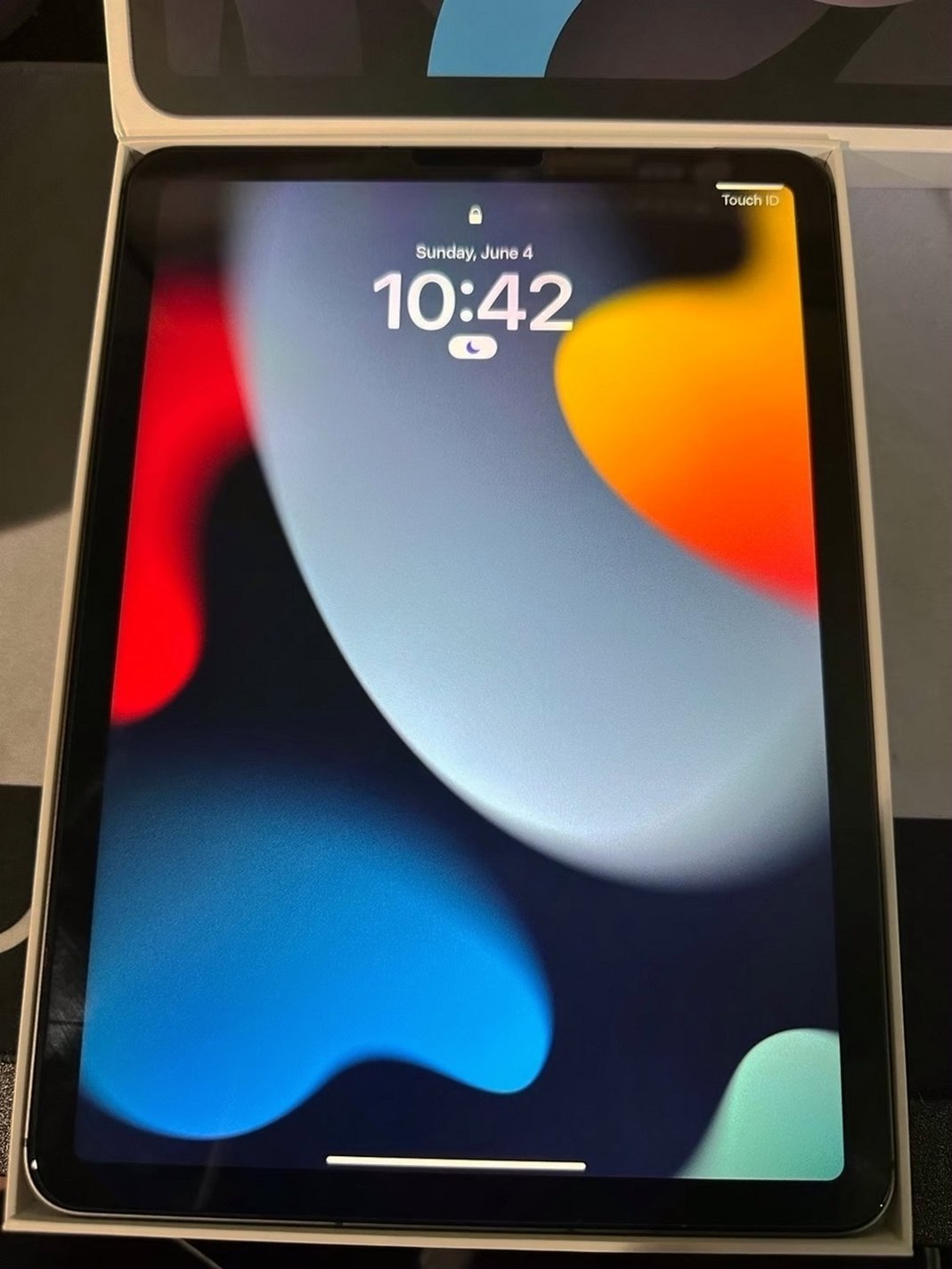 Apple iPad Air 4th Generation 64GB Wi-Fi + Cellular Unlocked - Used