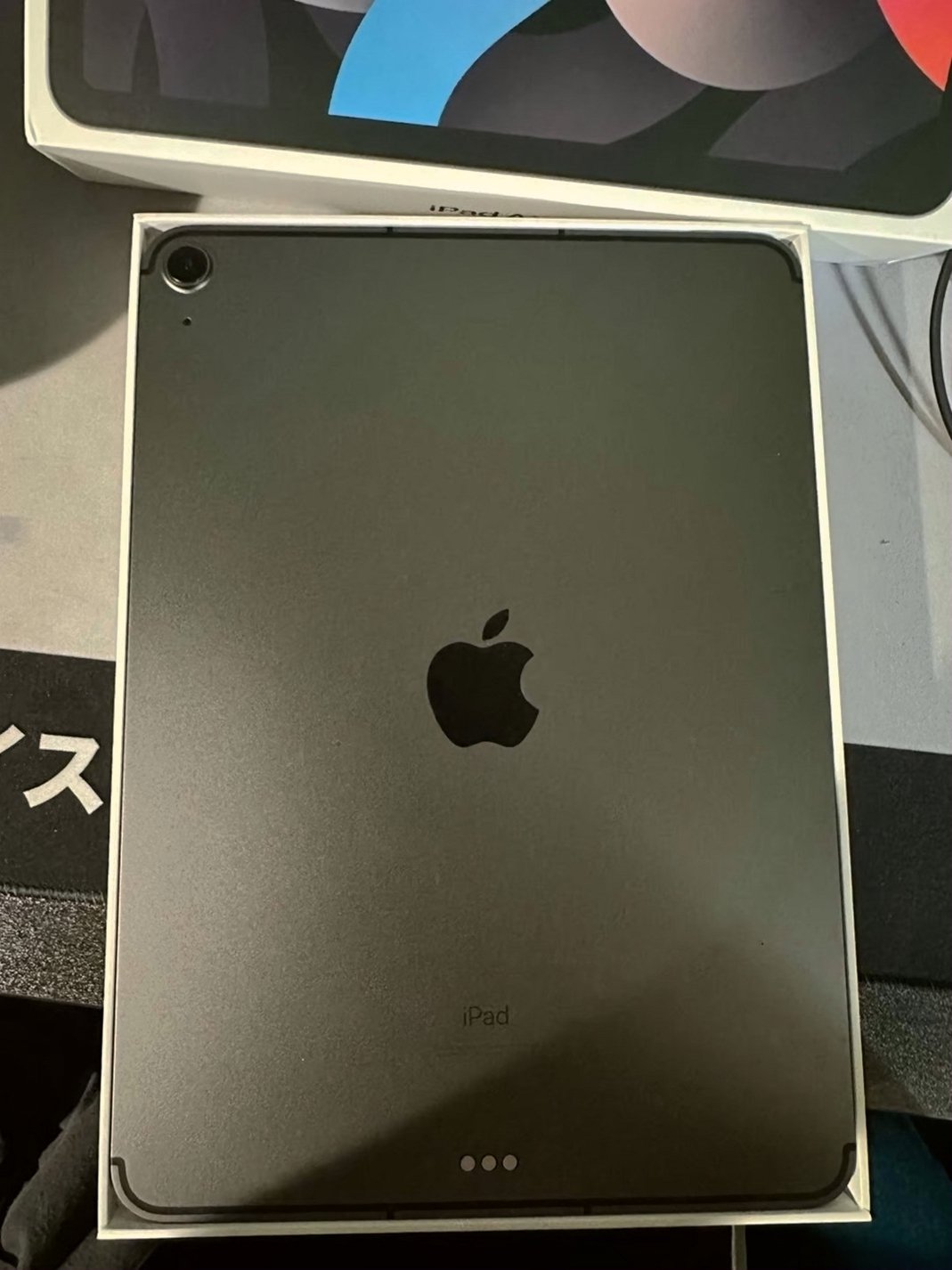 Apple iPad Air 4th Generation 64GB Wi-Fi + Cellular Unlocked - Used image 3