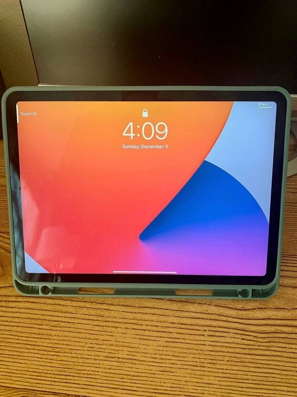 Apple iPad Air 4th Generation 64GB Silver Unlocked - Used image 4