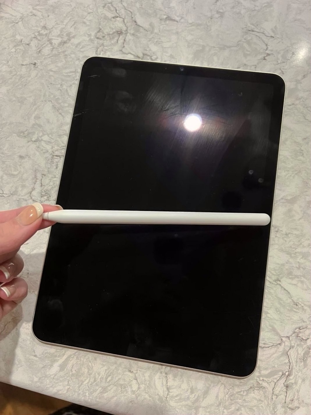 Apple iPad Air 5th Generation 64GB Space Gray Unlocked - Used image 5