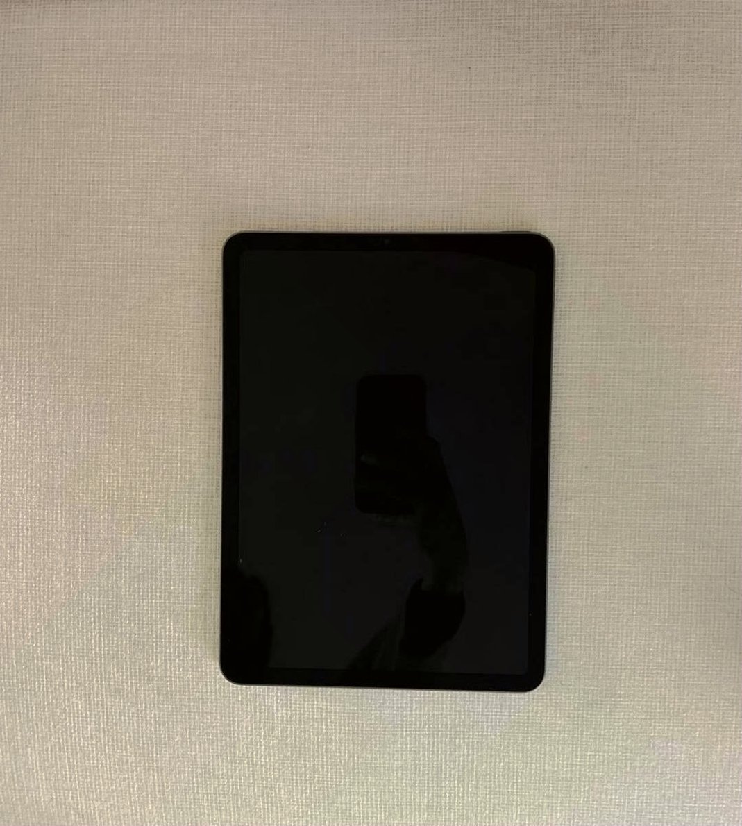 Apple iPad Air 5th Generation 64GB Space Gray Unlocked - Used