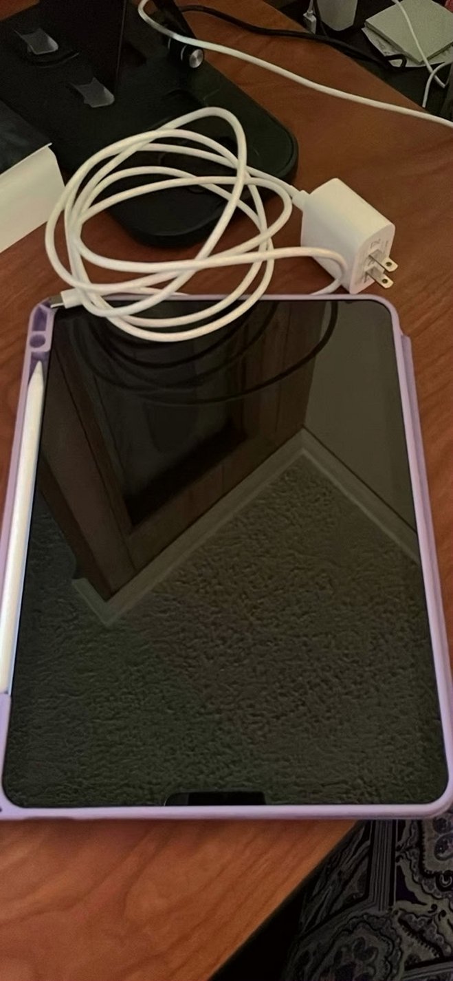 Apple iPad Air 5th Generation 256GB Purple Unlocked - Used
