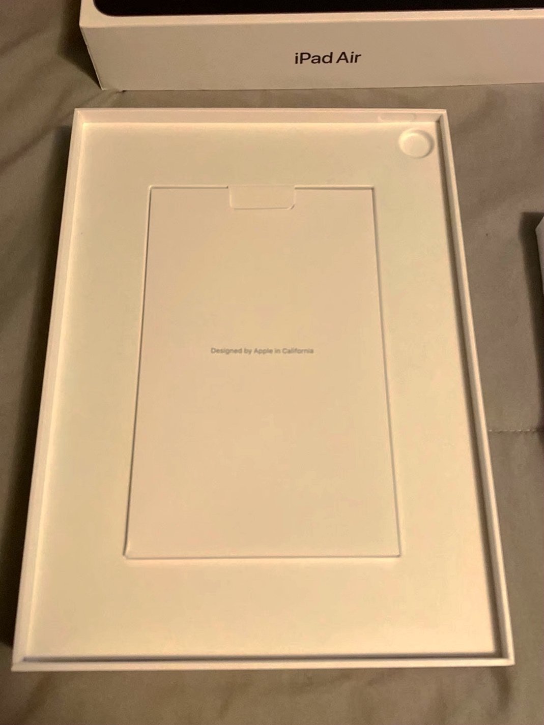 Apple iPad Air 4th Generation 64GB Space Gray Unlocked - Used image 2