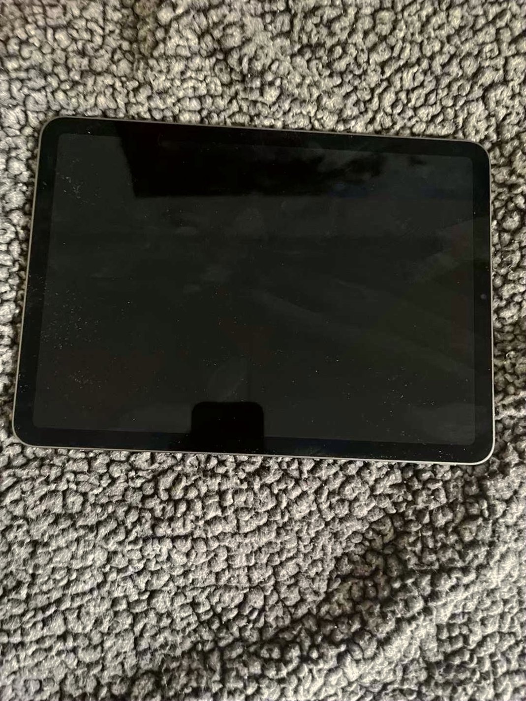 Apple iPad Air 5th Generation 64GB Silver Unlocked - Used