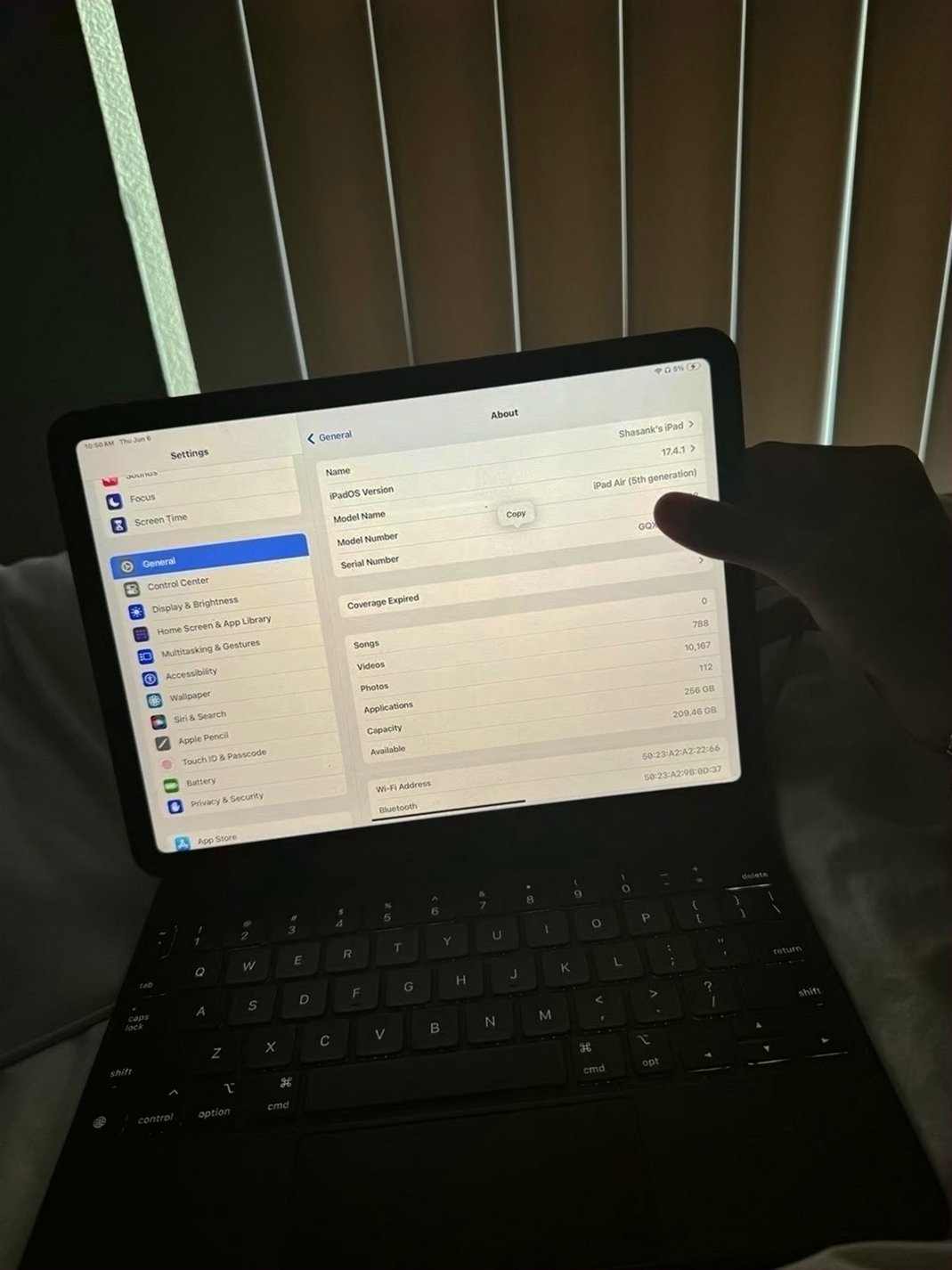 Apple iPad Air 5th Generation 256GB Sky Blue Unlocked - Used