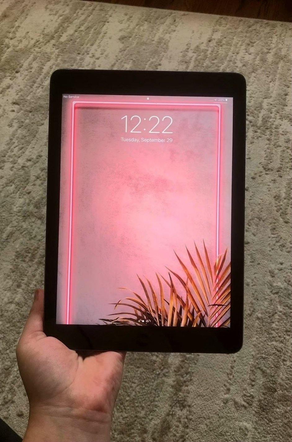 Apple iPad Air 32GB Black Unlocked - Used image 5