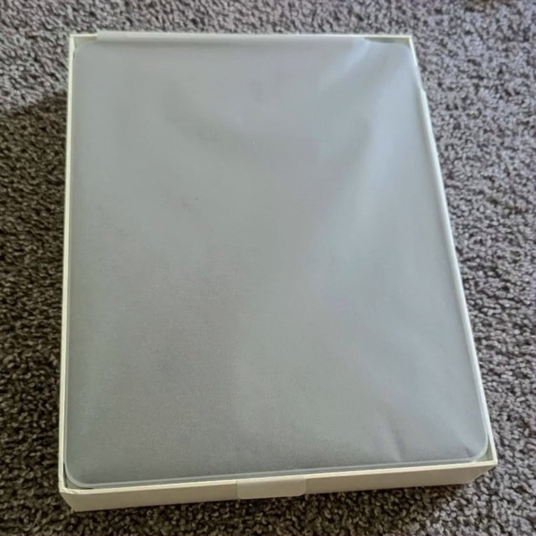 Apple iPad Air 13-inch M2 512GB Unlocked - Used image 2