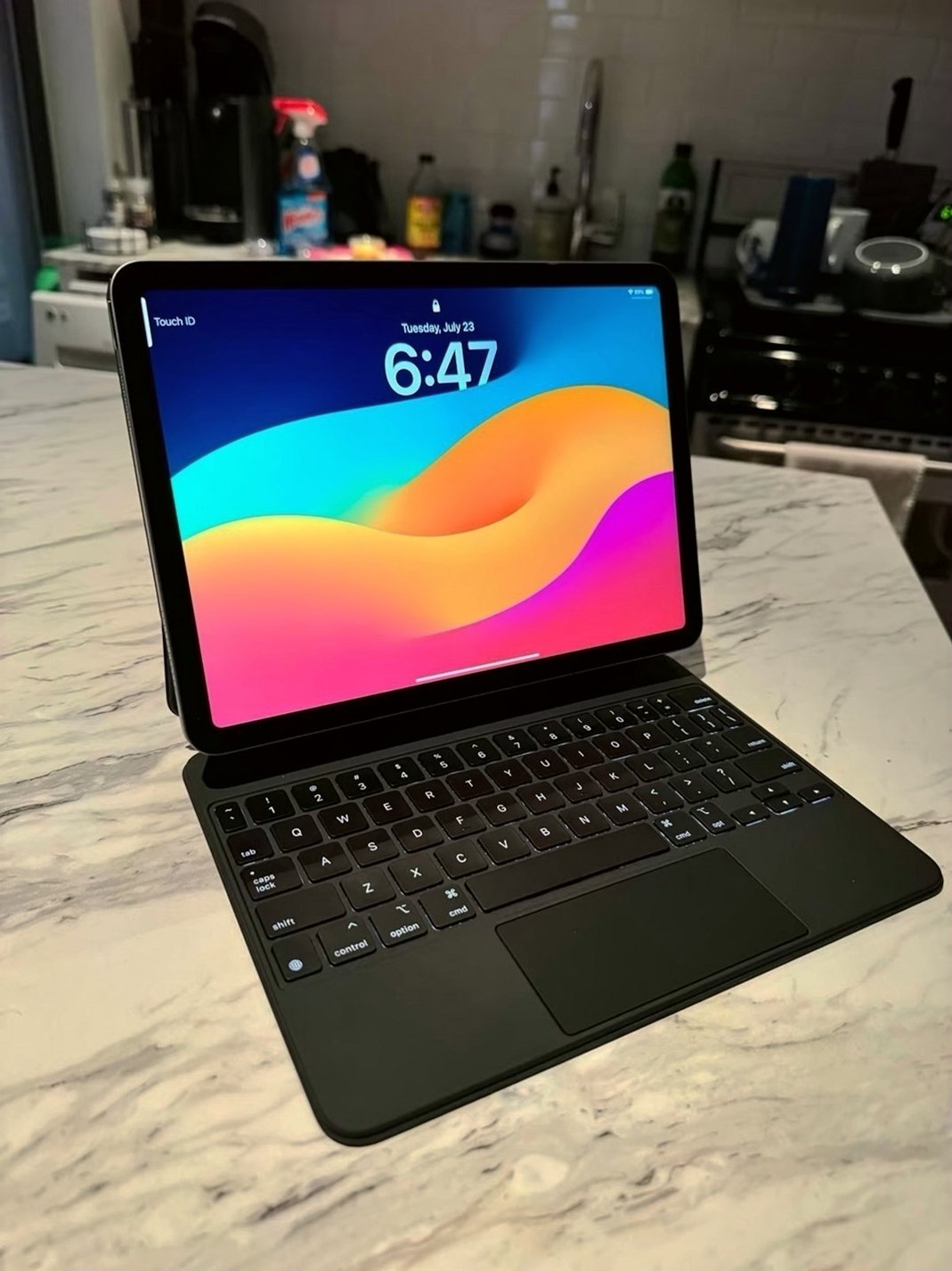 Apple iPad Air 11-inch 128GB Space Gray Unlocked - Used