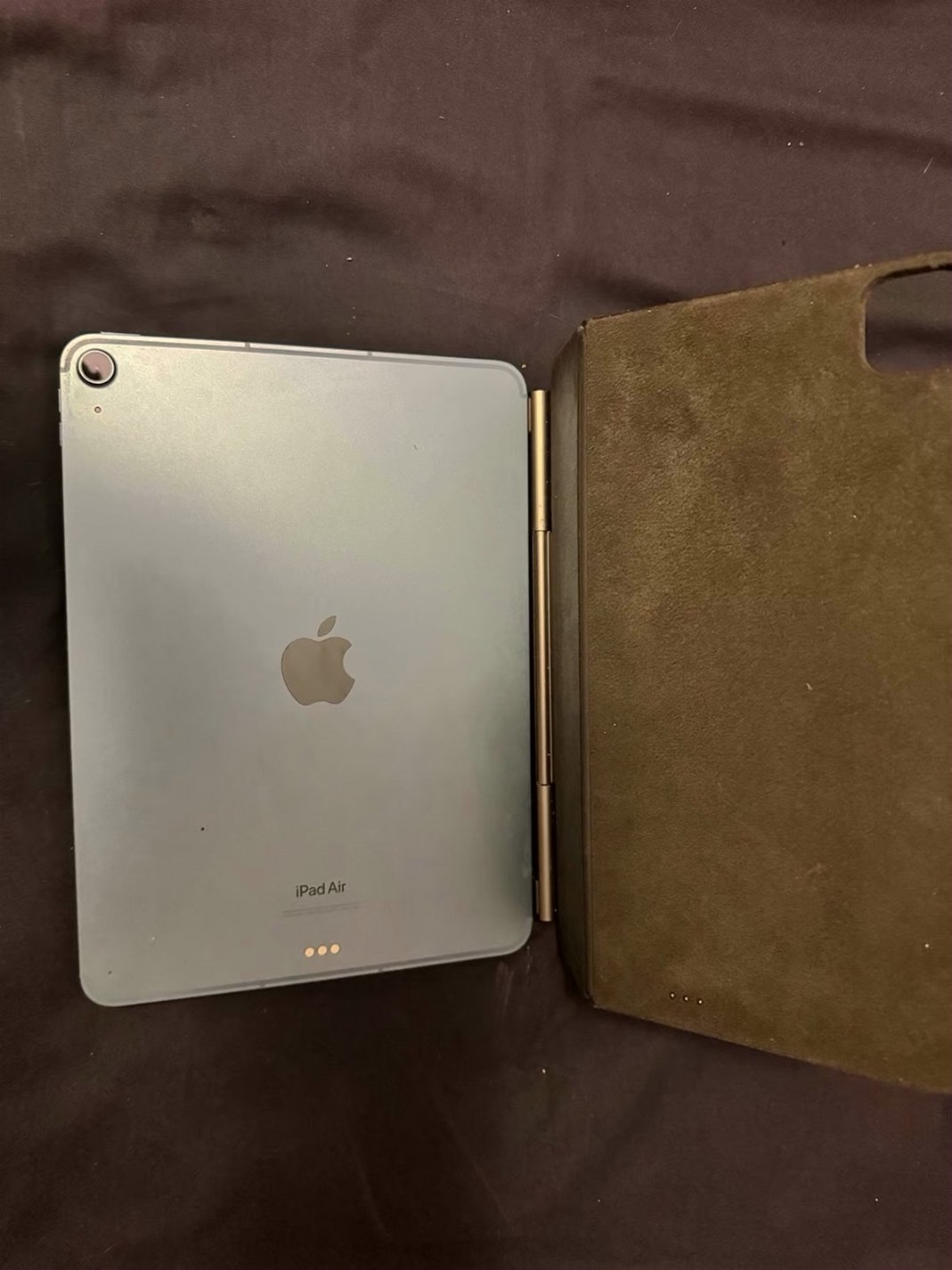 Apple iPad Air 5th Generation 64GB Unlocked - Used