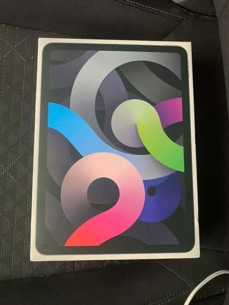 Apple iPad Air 4th Generation 64GB Space Gray Unlocked - Used
