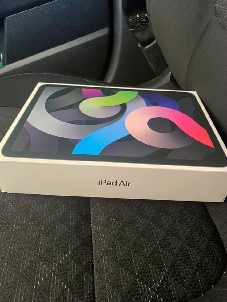 Apple iPad Air 4th Generation 64GB Space Gray Unlocked - Used image 2