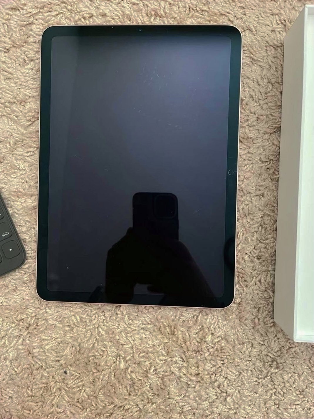 Apple iPad Air 4th Generation 64GB Rose Gold Unlocked - Used image 2