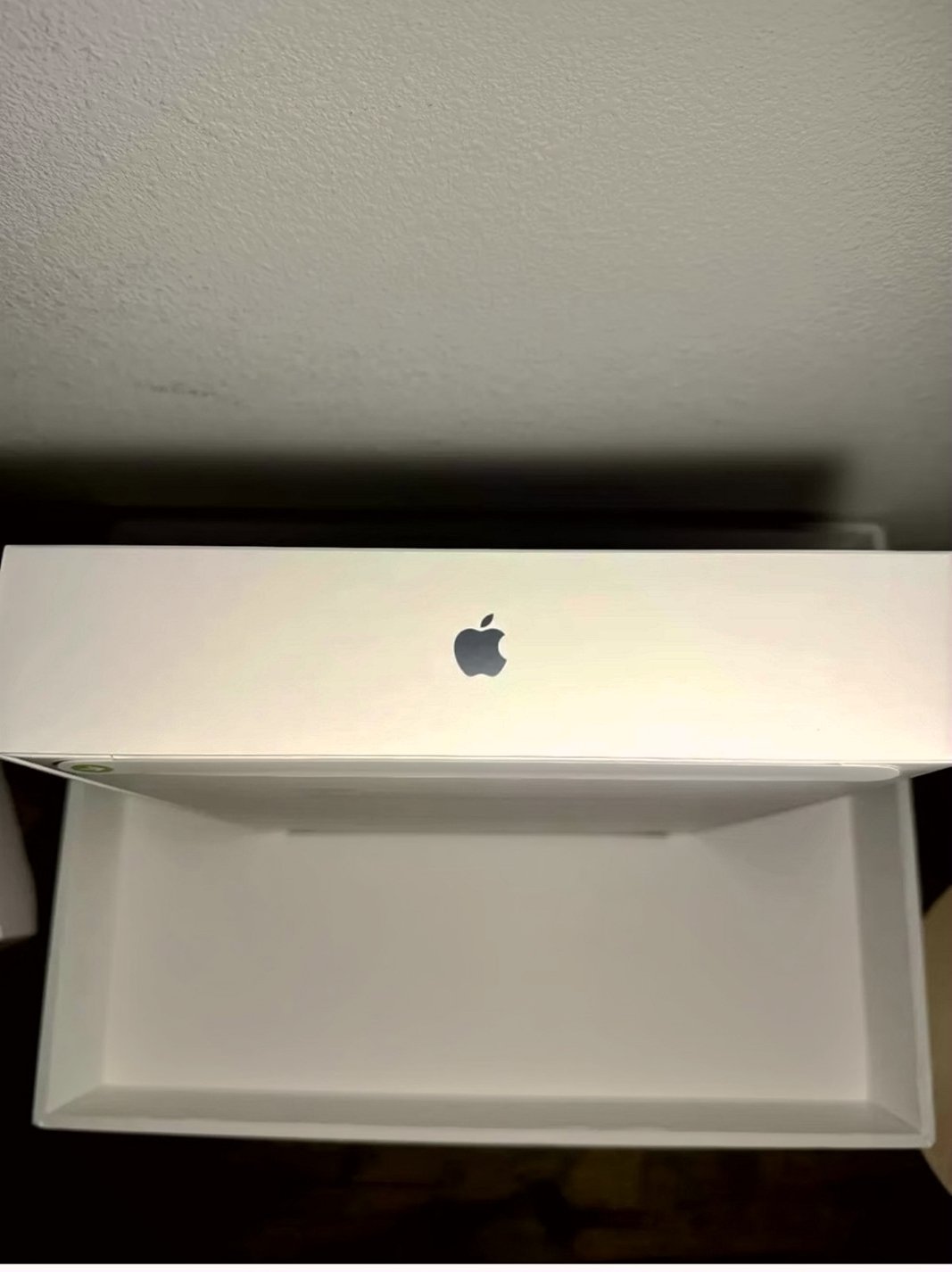 Apple iPad Air 13-inch 128GB Blue Unlocked - Used image 3