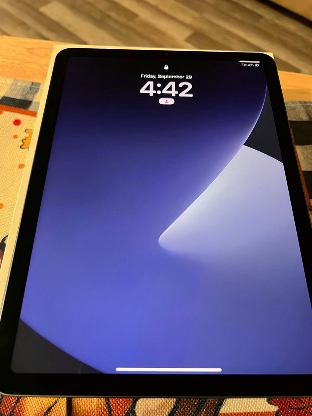 Apple iPad Air 5th Generation 64GB Space Gray Unlocked - Used
