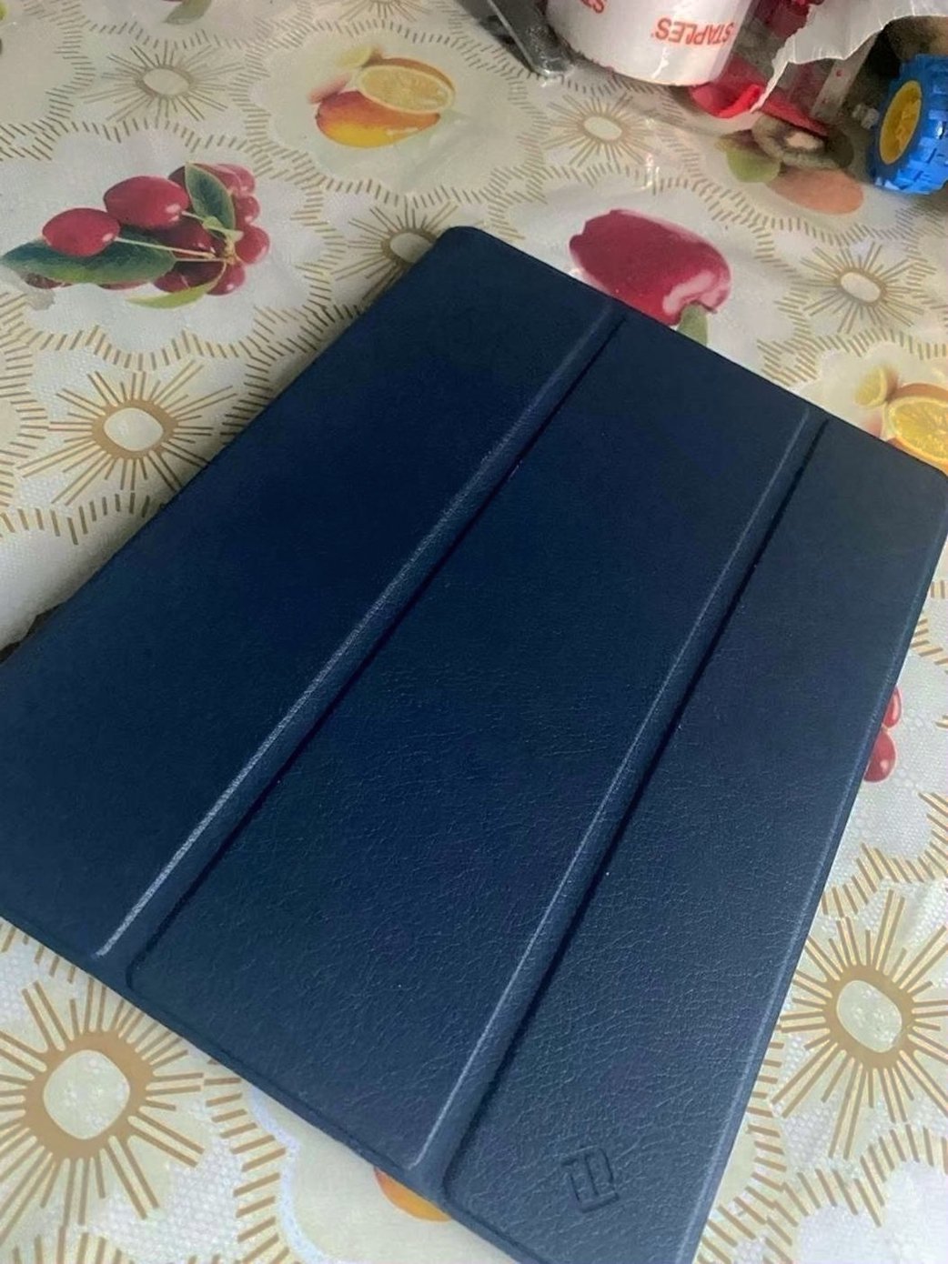 Apple iPad Air 3rd Generation 256GB Space Gray Unlocked - Used image 5