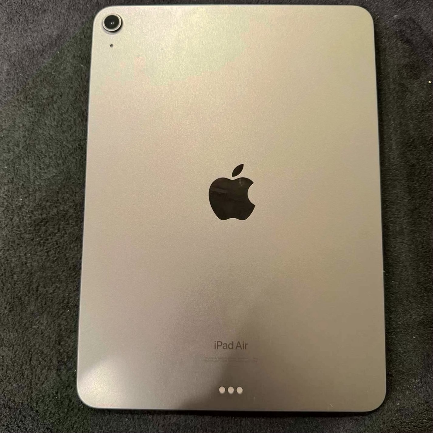 Apple iPad Air 5th Gen 64GB WiFi Unlocked - Used image 3