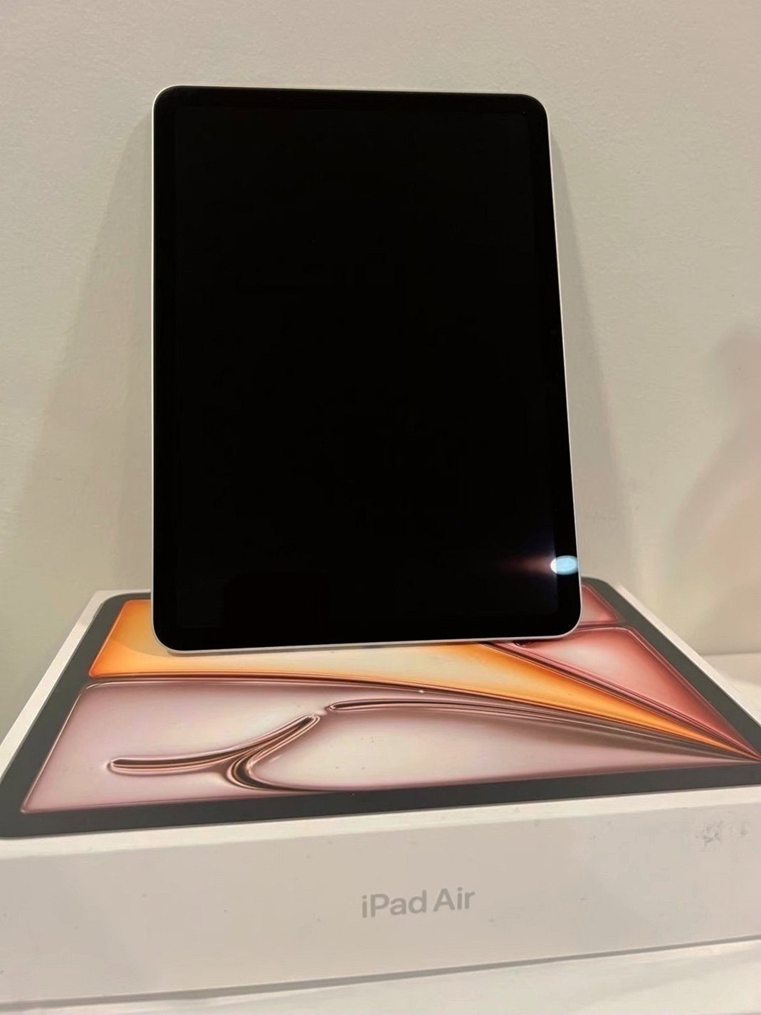Apple iPad Air 2024 11in 128GB Unlocked - Used