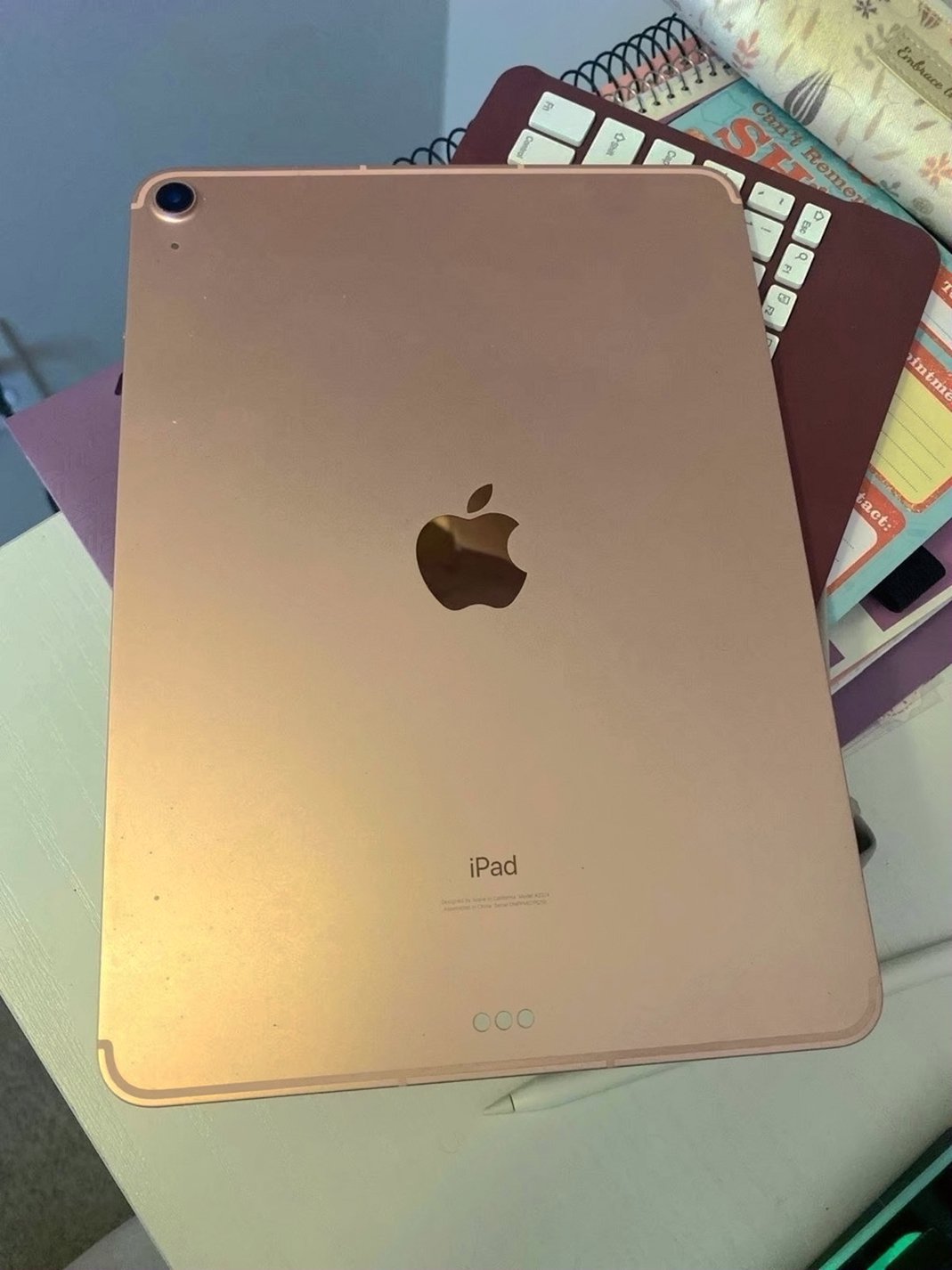 Apple iPad Air 4th Generation 256GB Rose Gold Unlocked - Used image 4
