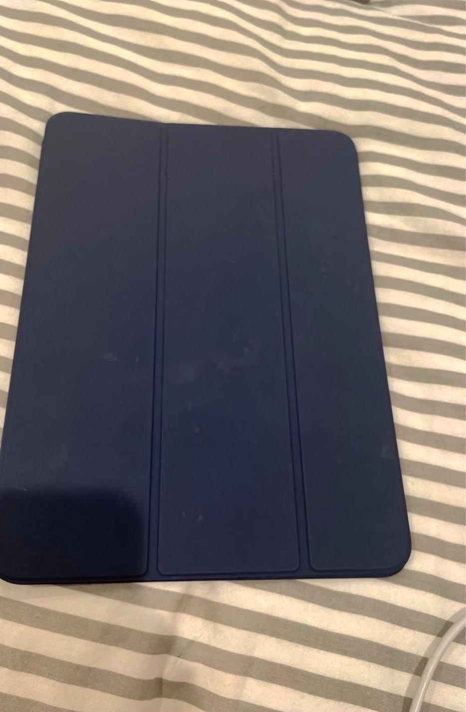 Apple iPad Air 4th Generation 64GB Space Gray Unlocked - Used image 5