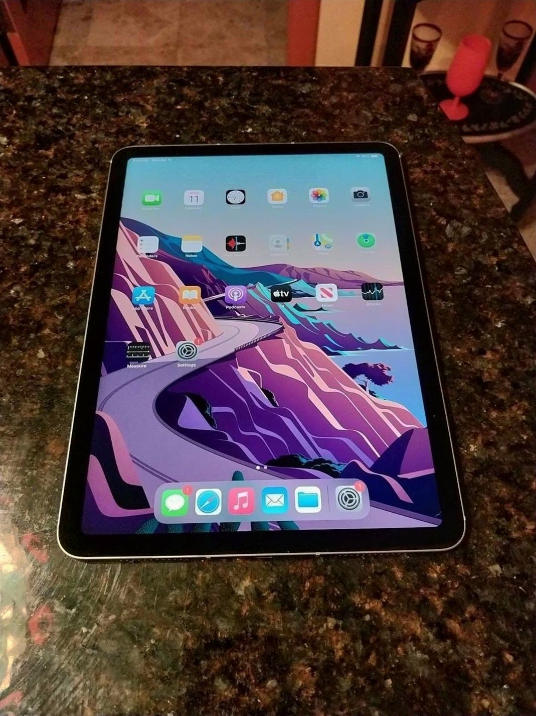 Apple iPad Air 4th Generation 64GB Space Gray Unlocked - Used