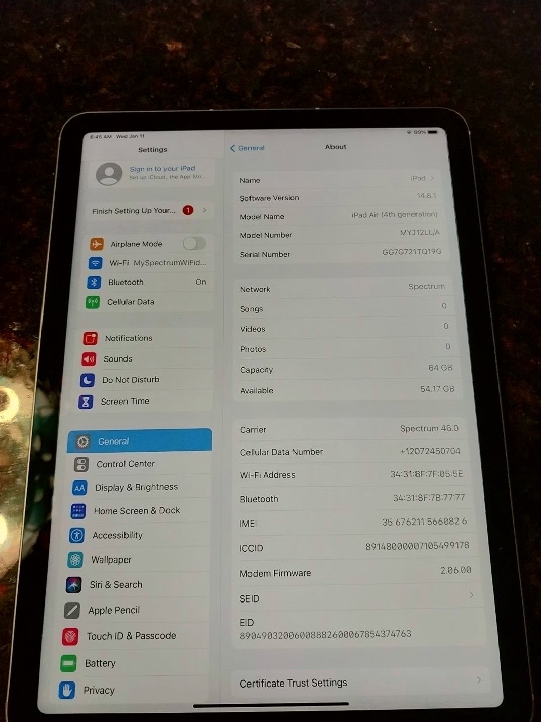 Apple iPad Air 4th Generation 64GB Space Gray Unlocked - Used image 2