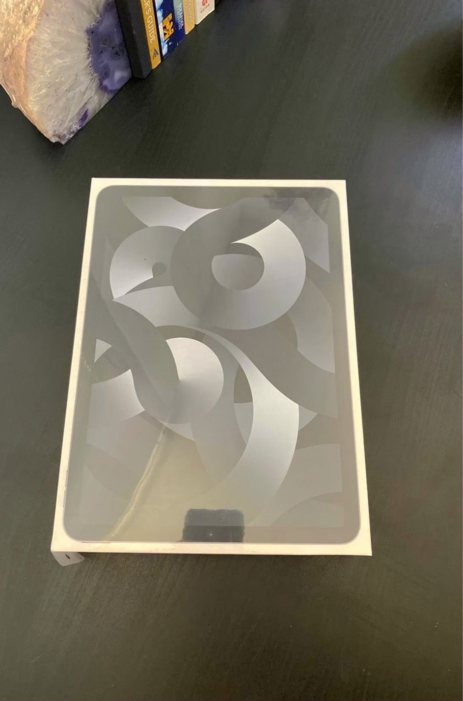 Apple iPad Air 5th Gen 256GB Space Grey Unlocked - Used image 2
