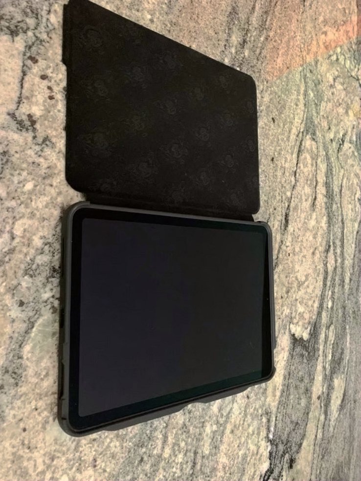 Apple iPad Air 5B21 64GB Space Gray Unlocked - Used image 3