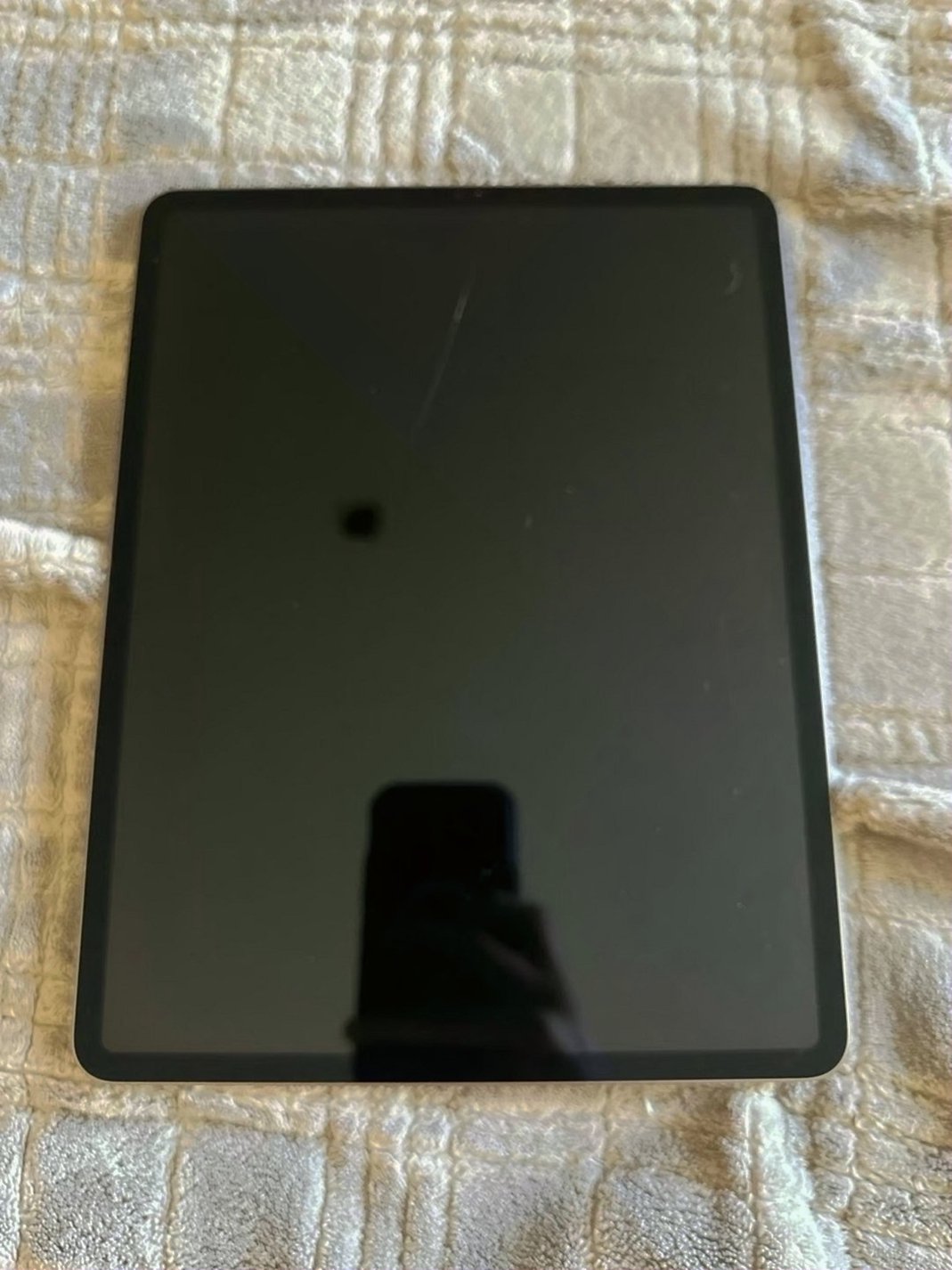 Apple iPad Air 5Y97 256GB Space Gray Unlocked - Used
