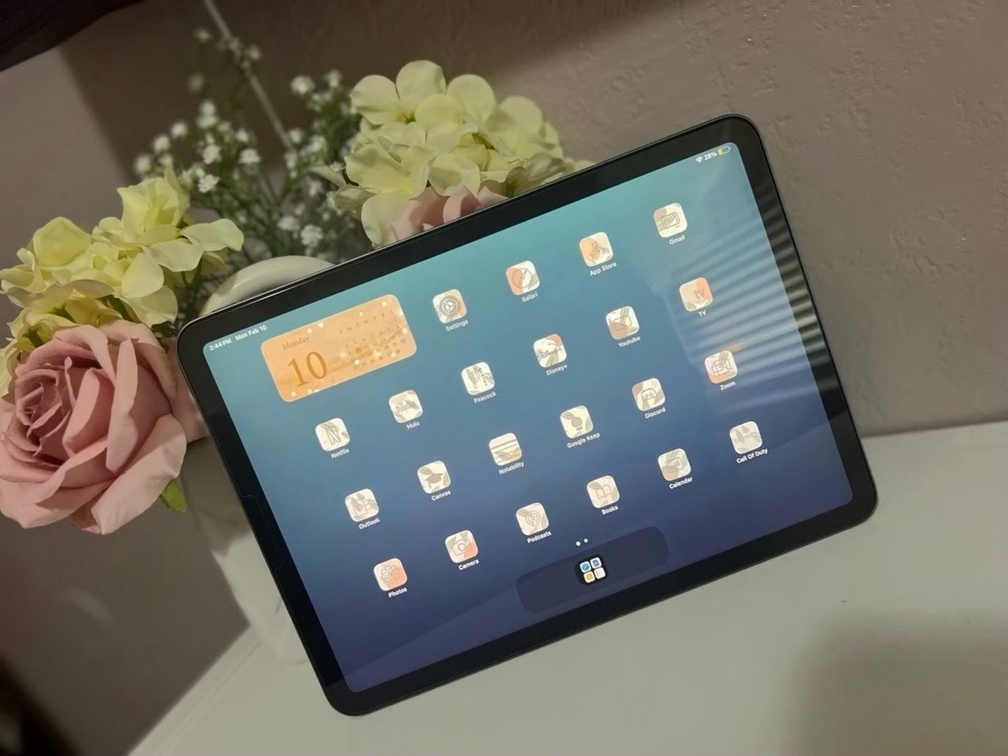 Apple iPad Air 4th Generation 64GB Unlocked - Used image 2