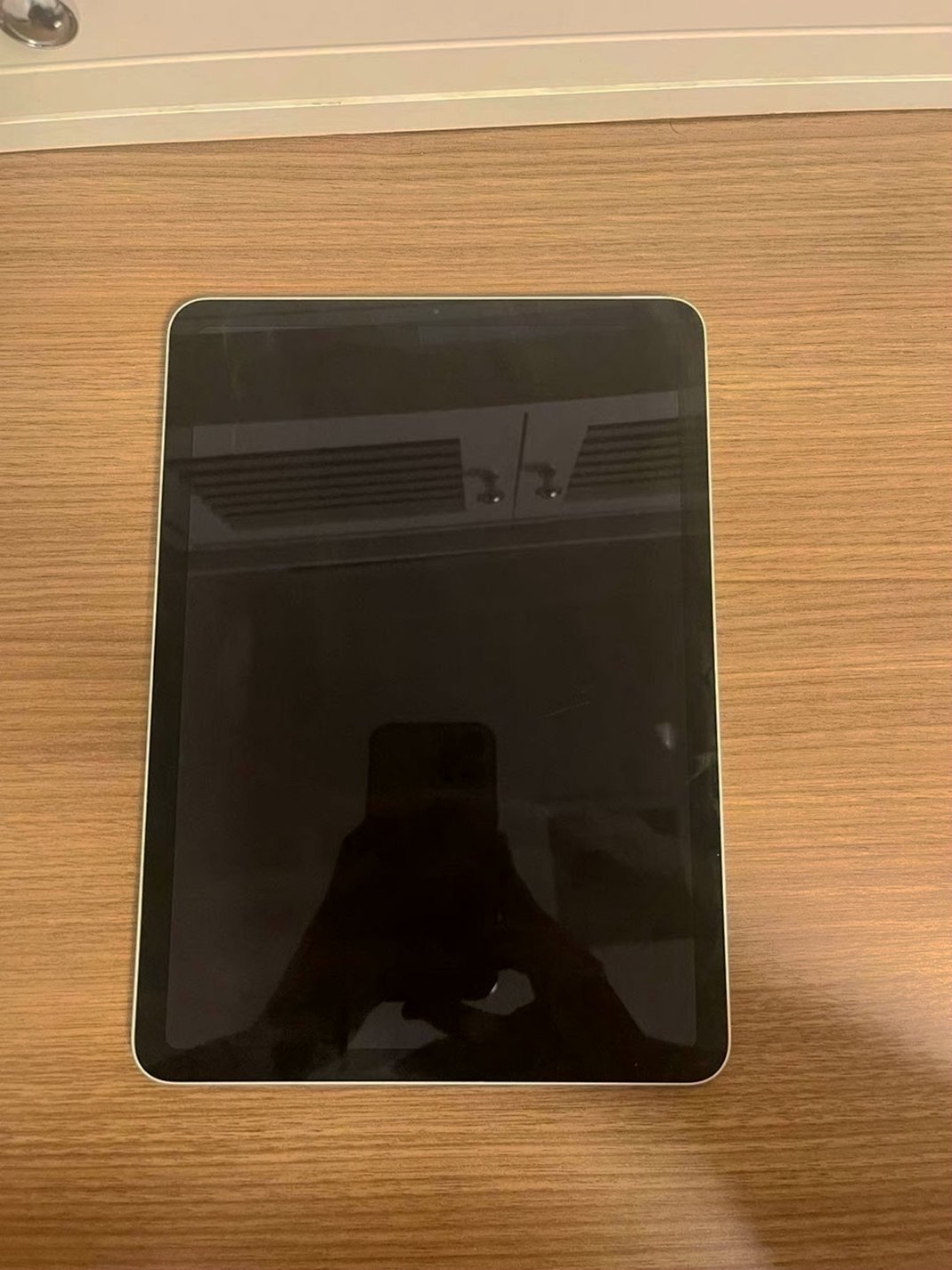 Apple iPad Air 4th Generation 64GB Space Gray Unlocked - Used