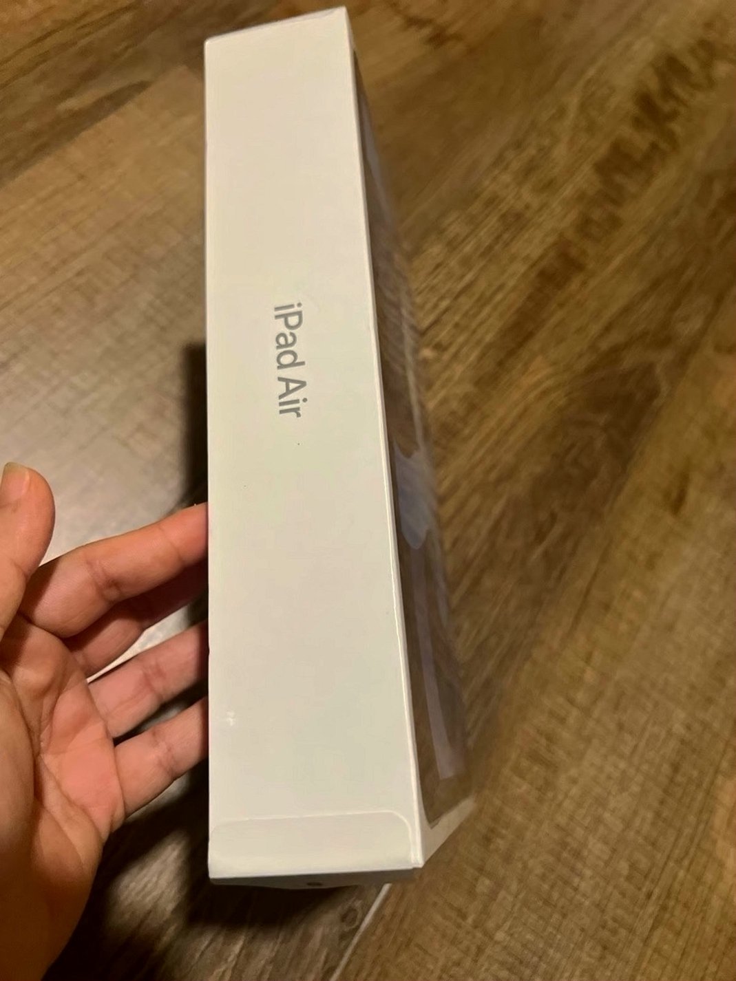 Apple iPad Air 4th Generation 64GB SkyBlue Unlocked - Used image 2