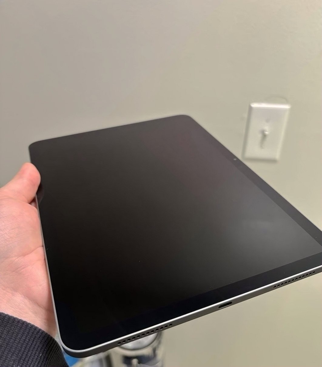 Apple iPad Air M2 256GB Space Gray Unlocked - Used image 2
