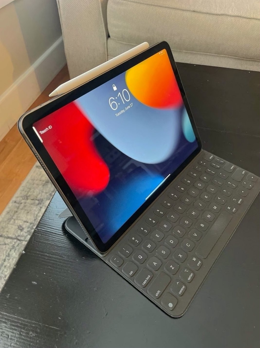 Apple iPad Air 5th Generation 64GB Space Gray Unlocked - Used