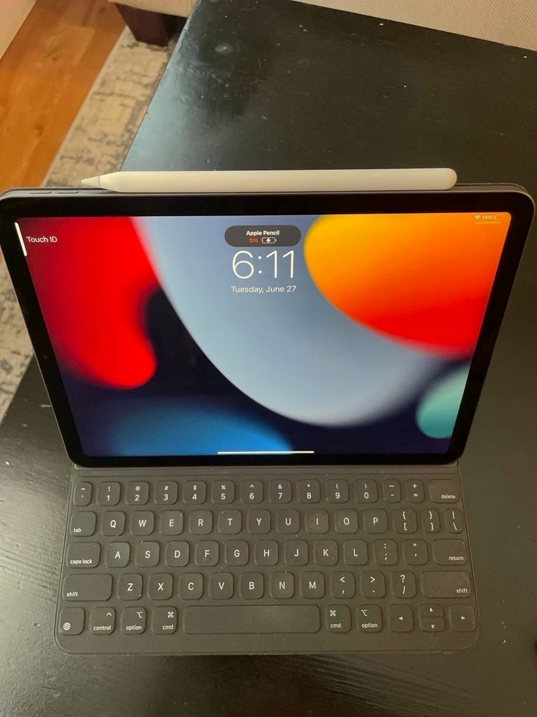 Apple iPad Air 5th Generation 64GB Space Gray Unlocked - Used image 5