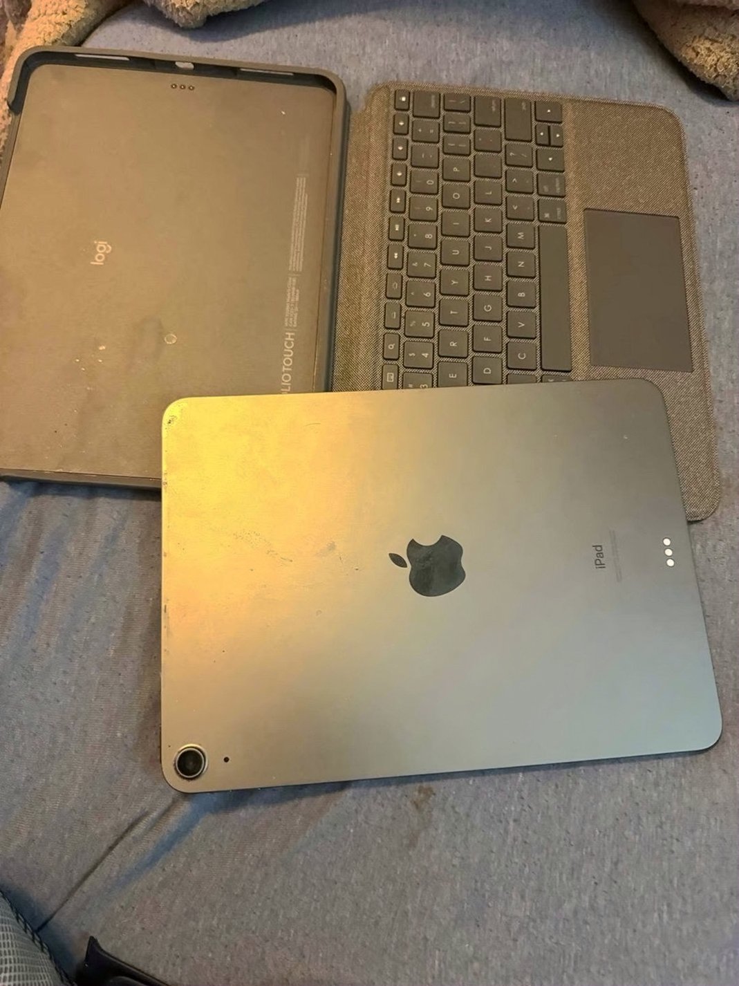 Apple iPad Air 4th Gen 64GB Space Gray Unlocked - Used image 3