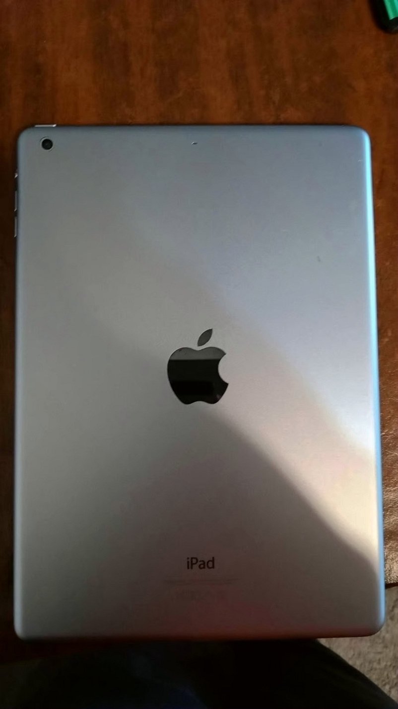 Apple iPad Air 2nd Generation 8K95 16GB Space Gray Unlocked - Used