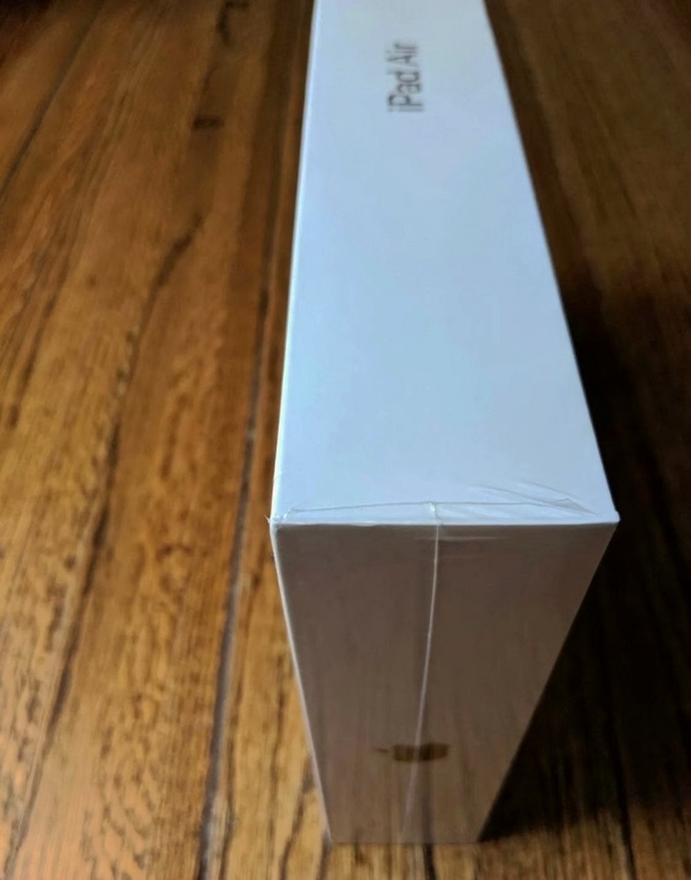 Apple iPad Air 3rd Generation 256GB Gold Unlocked - Used image 4