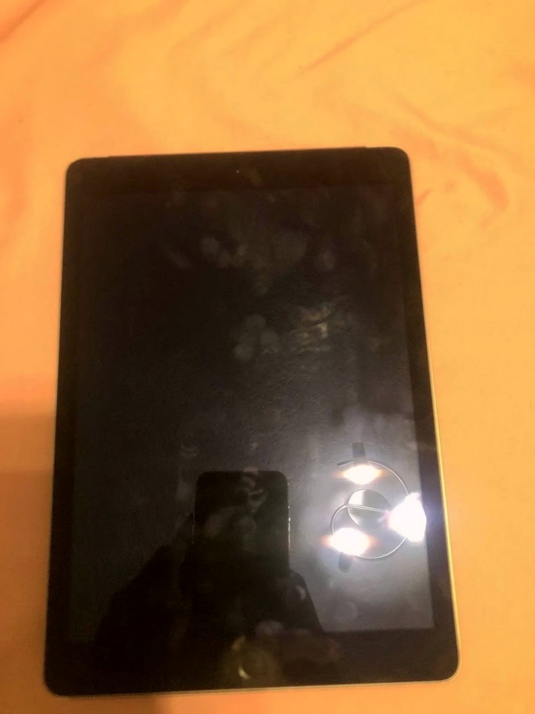 Apple iPad Air 2 16GB Space Gray Unlocked - Used