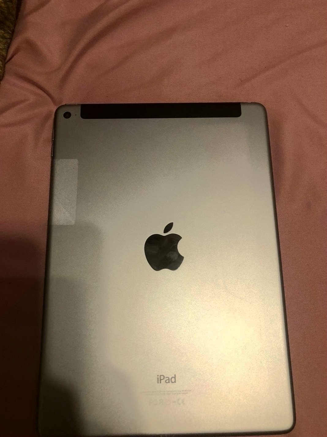 Apple iPad Air 2 16GB Space Gray Unlocked - Used image 2