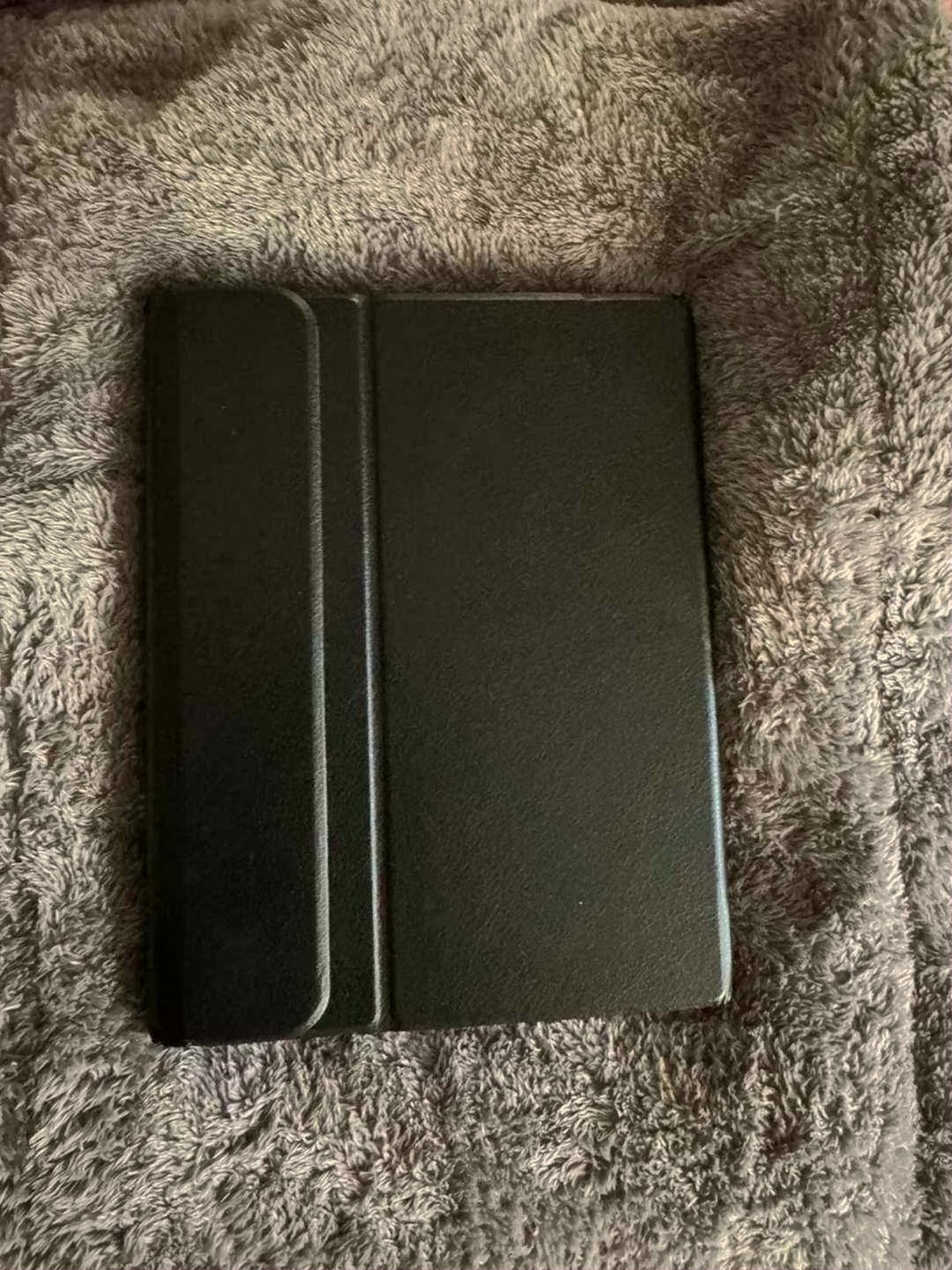 Apple iPad Air 4th Generation 64GB Unlocked - Used image 3